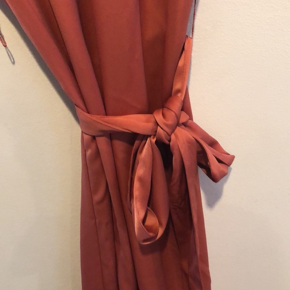 Pink satin/silk dress by who what wear - Picture 2 of 4